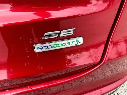 Used 2020 Ford Fusion SE image 8