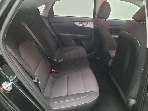 Used 2024 Kia Forte LXS w/ LXS Technology Package FWD image 19