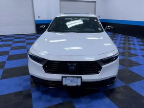 Used 2023 Honda Accord Sport image 3