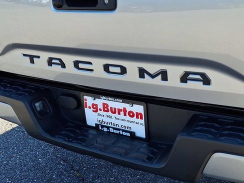 Used 2023 Toyota Tacoma SR w/ SR Convenience Package RWD image 30