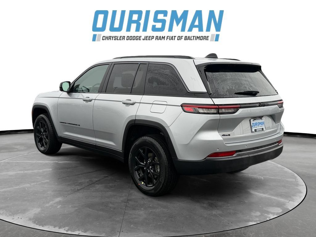 New 2026 Jeep Grand Cherokee Altitude AWD/4WD image 4
