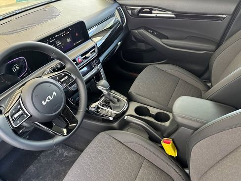New 2026 Kia Seltos S AWD/4WD image 10