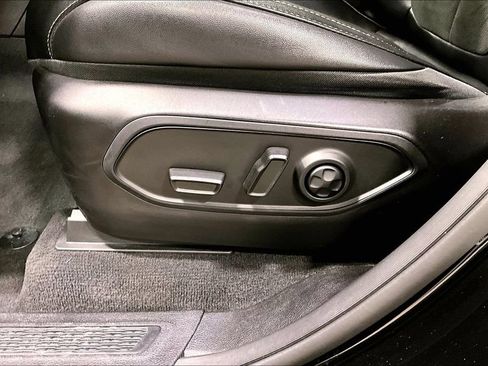 Used 2021 Jeep Grand Cherokee L Laredo AWD/4WD image 19