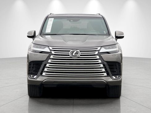 Used 2024 Lexus LX 600 4WD w/ Luxury Package image 8