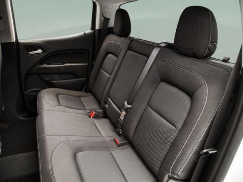 Used 2015 Chevrolet Colorado W/T RWD image 22