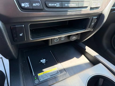 Certified 2025 Honda Passport EX-L image 34