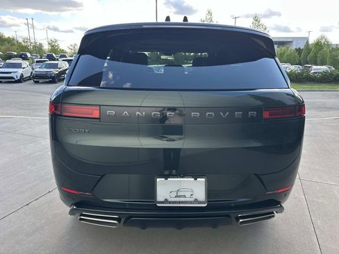 New 2026 Land Rover Range Rover Sport Dynamic SE AWD/4WD image 6