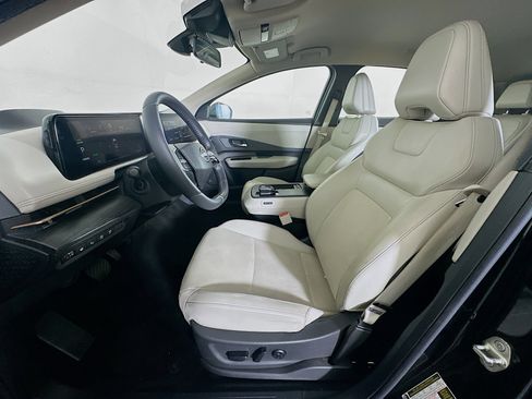 Used 2024 Nissan Ariya FWD image 13