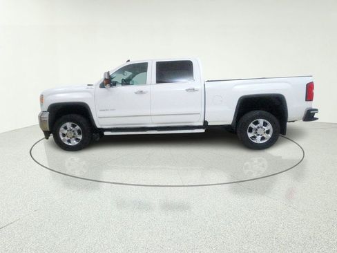 Used 2018 GMC Sierra 2500 SLT w/ Driver Alert Package AWD/4WD image 6