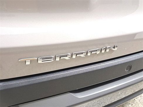 Used 2026 GMC Terrain Elevation image 9