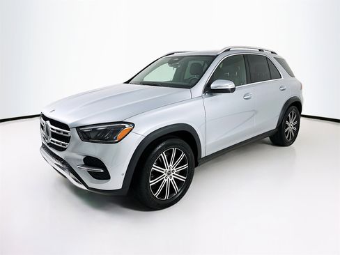Used 2025 Mercedes-Benz GLE 350 4MATIC image 3