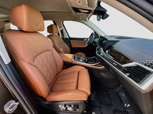 Certified 2025 BMW X7 xDrive40i w/ Premium Package AWD/4WD image 30