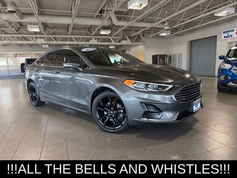 Used 2019 Ford Fusion SEL image 2