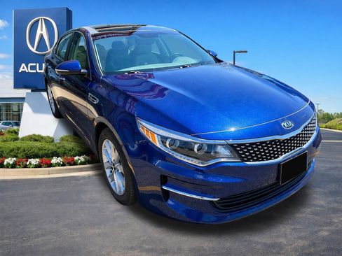 Used 2016 Kia Optima EX w/ Premium Package image 6