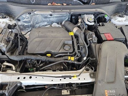 Used 2025 Chevrolet Trax LS FWD image 17