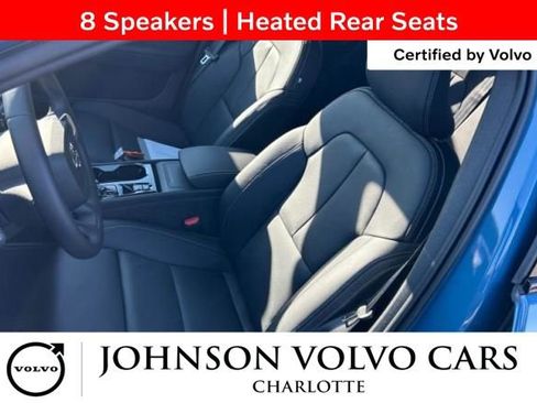 Certified 2025 Volvo XC40 B5 Plus image 4