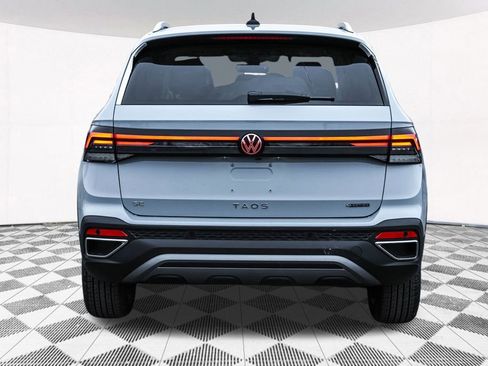 New 2026 Volkswagen Taos SE AWD/4WD image 16