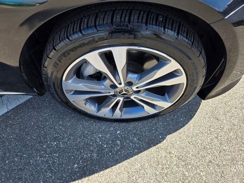 Used 2021 Mercedes-Benz C 300 4MATIC Sedan image 12