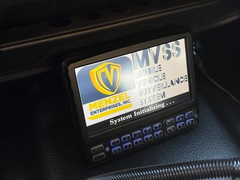 Used 2024 RAM 5500 Tradesman w/ Chrome Appearance Group AWD/4WD image 18