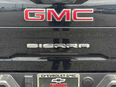 Used 2024 GMC Sierra 2500 AT4 w/ Technology Package AWD/4WD image 48