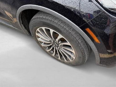 Used 2020 Lincoln Aviator Reserve w/ Elements Package Plus AWD/4WD image 3