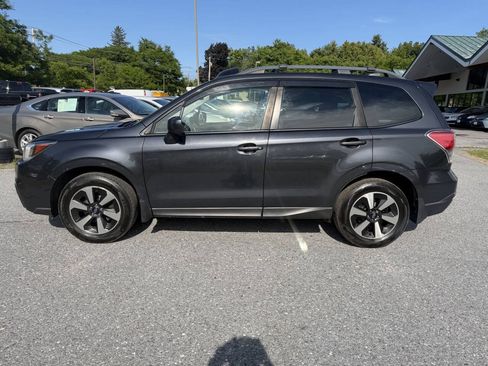 Used 2018 Subaru Forester 2.5i Premium w/ All-Weather Package AWD/4WD image 2