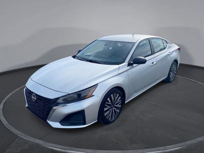 Used 2024 Nissan Altima 2.5 SV