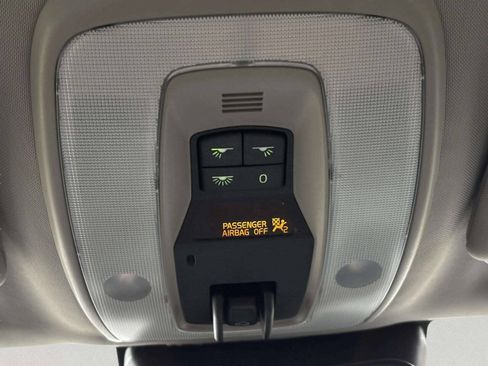 Used 2013 Volvo S60 T5 FWD image 33