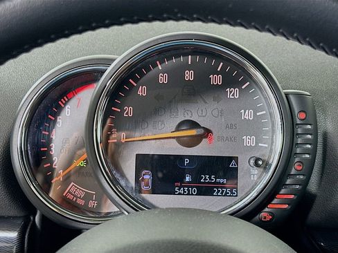 Used 2017 MINI Cooper Clubman ALL4 image 9