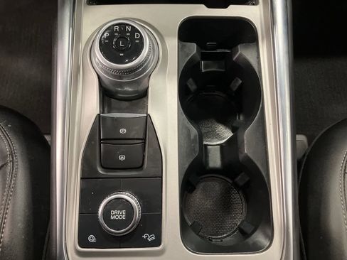 Used 2023 Ford Explorer XLT w/ Equipment Group 202A image 16