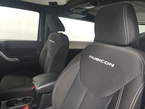 Used 2018 Jeep Wrangler Rubicon w/ Power Convenience Group AWD/4WD image 19