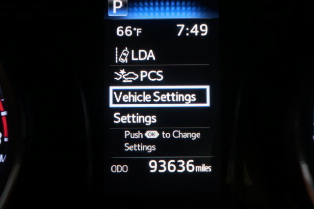Used 2020 Toyota Camry SE FWD image 17