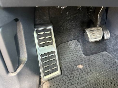 Used 2024 Volkswagen Tiguan SEL R-Line AWD/4WD image 87