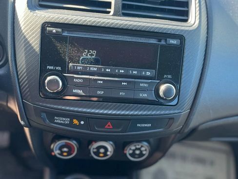 Used 2015 Mitsubishi Outlander Sport ES image 5