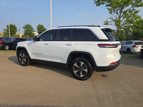 Used 2023 Jeep Grand Cherokee 4WD 4xe image 15