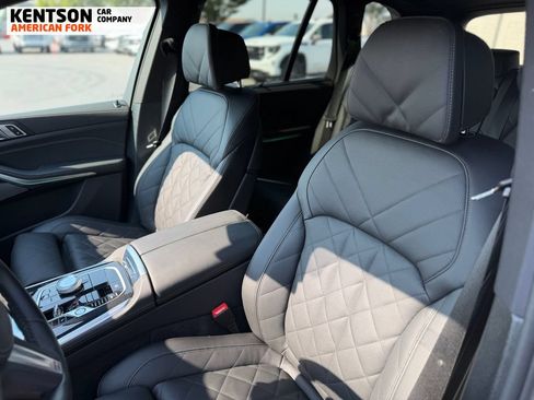 Used 2026 BMW X5 xDrive40i AWD/4WD image 29