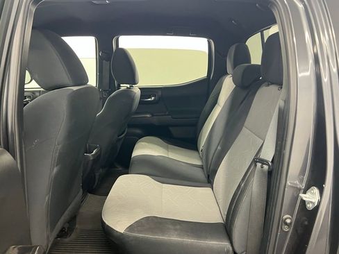 Used 2023 Toyota Tacoma TRD Sport AWD/4WD image 10