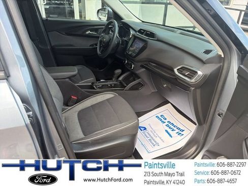 Used 2022 Chevrolet TrailBlazer LT w/ Convenience Package FWD image 19