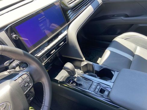 Used 2025 Toyota Camry SE w/ Multimedia Upgrade Package FWD image 28