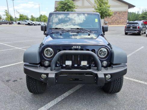 Used 2013 Jeep Wrangler Unlimited Rubicon w/ Connectivity Group AWD/4WD image 2