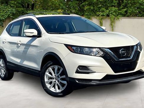 Used 2020 Nissan Rogue Sport SV AWD/4WD image 3