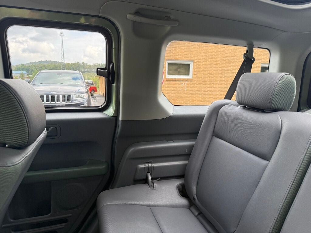 Used 2005 Honda Element LX image 30