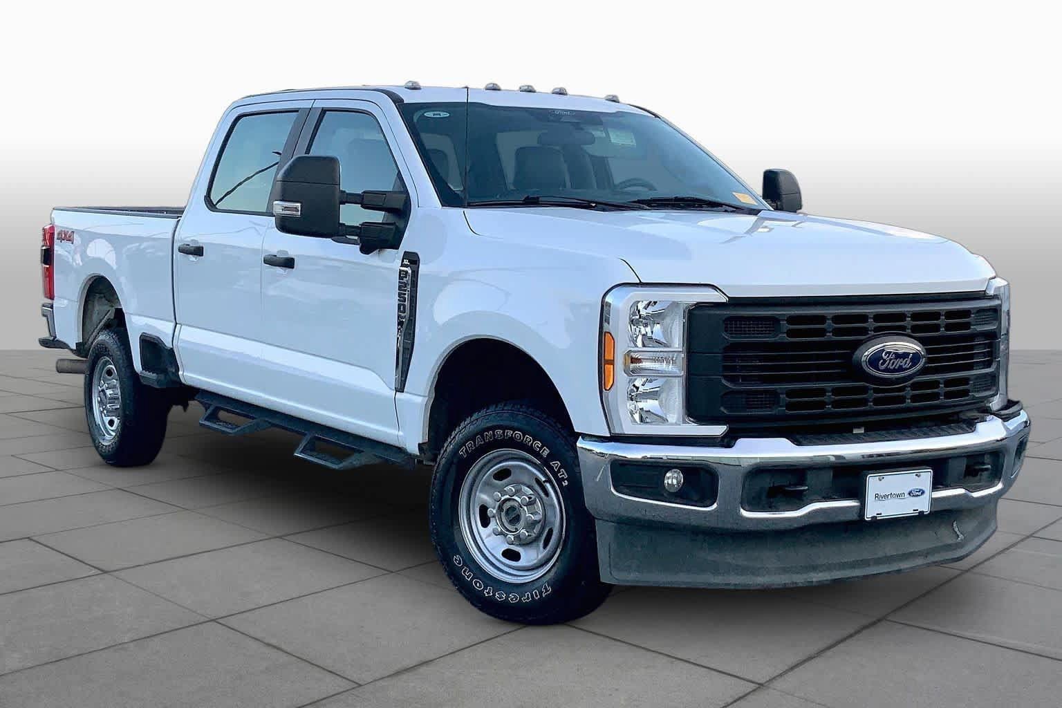 Used 2024 Ford F250 XL w/ 360-Degree Camera Package AWD/4WD image 3