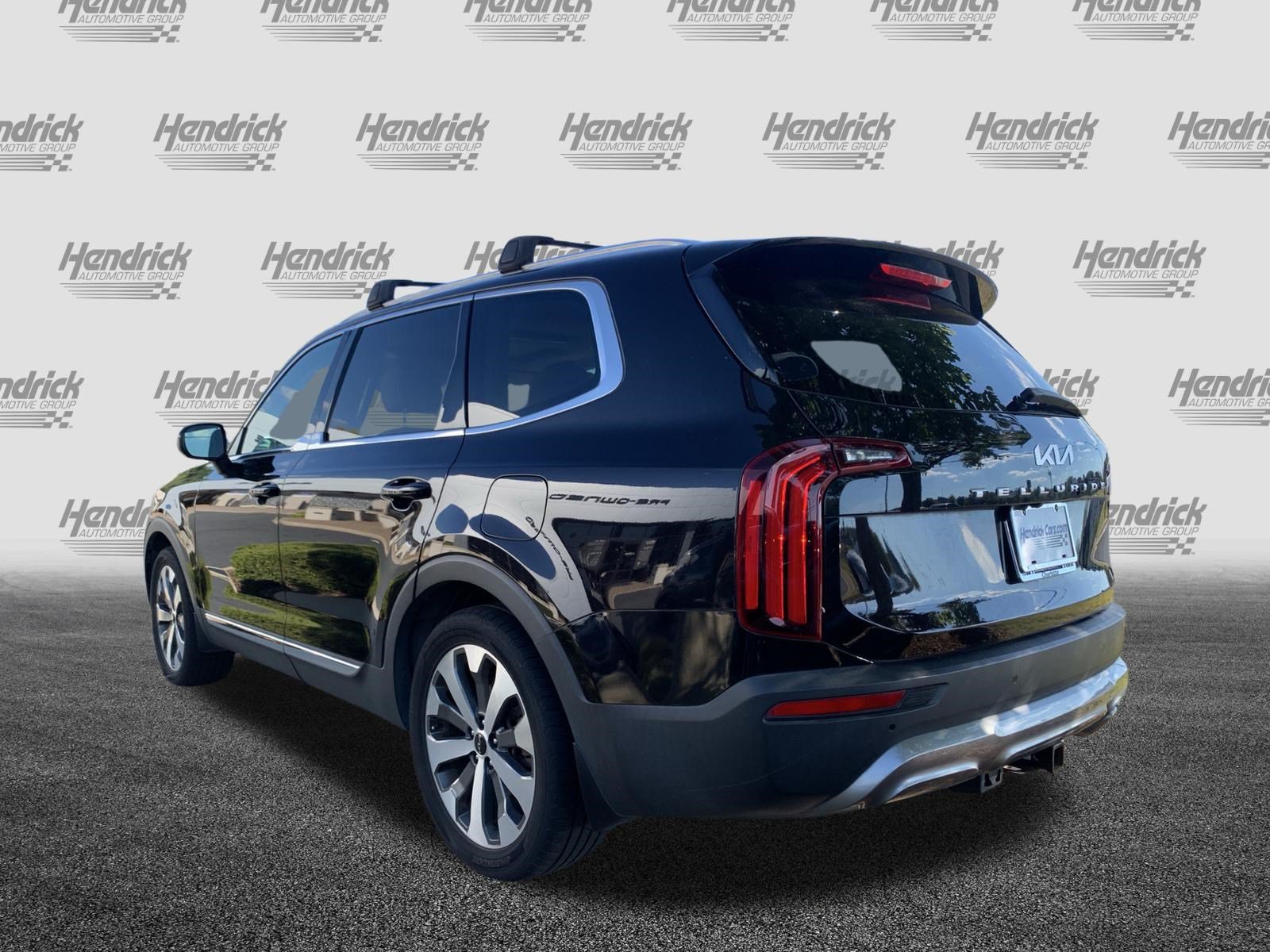 Used 2022 Kia Telluride EX w/ EX Premium Package FWD image 8
