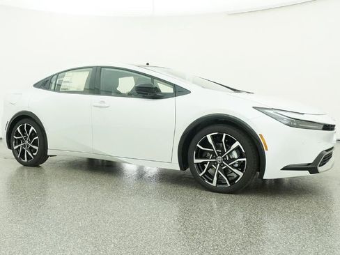 New 2026 Toyota Prius Plug-In Hybrid image 28