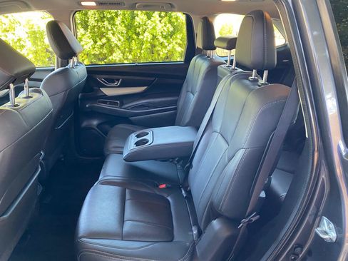 Used 2022 Subaru Ascent Limited AWD/4WD image 34