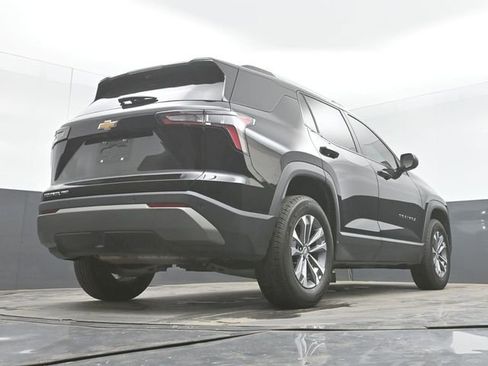 Used 2025 Chevrolet Equinox LT w/ Convenience Package II AWD/4WD image 46