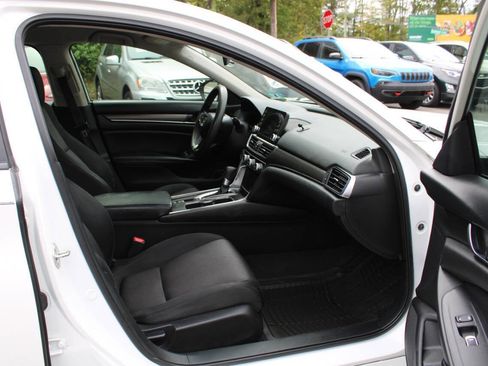 Used 2018 Honda Accord LX image 28