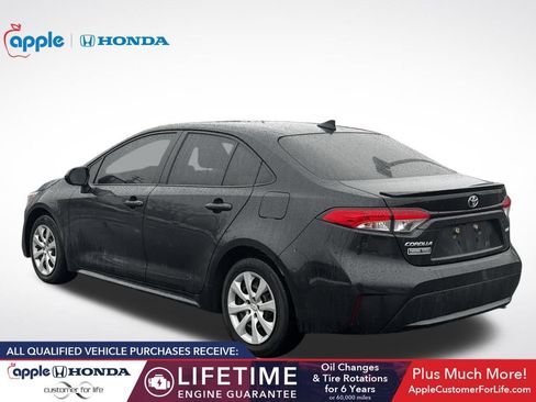 Used 2020 Toyota Corolla LE image 4