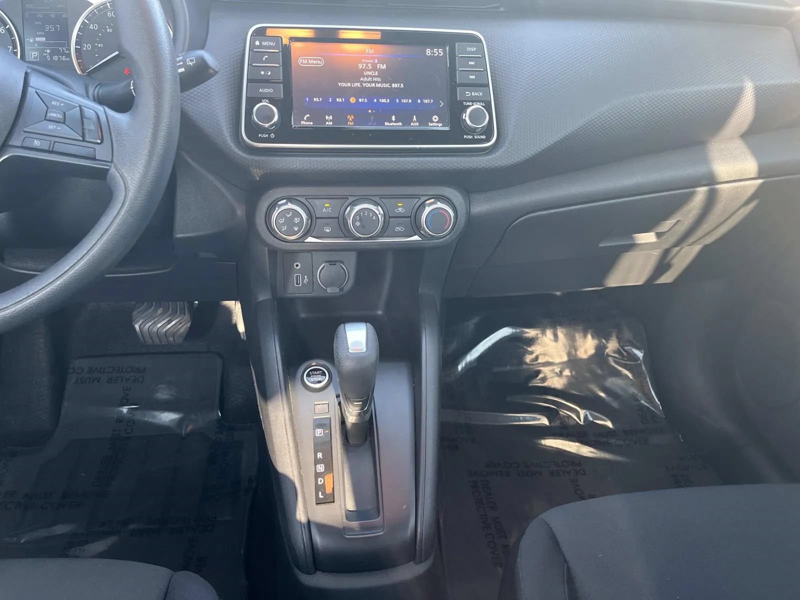 Used 2023 Nissan Kicks S FWD image 15